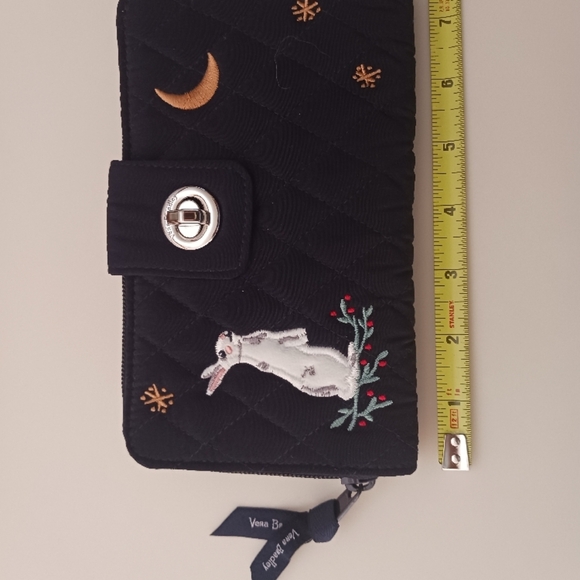 SOLD ELSEWHERE Vera Bradley Quilted Wallet in Winter Forest pattern - NWT! - Picture 5 of 5